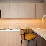 Ovo Market Square Apartman *