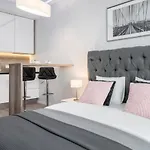 Ovo Market Square Apartman Wrocław