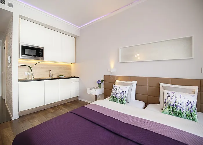 Ovo Apartment Market Square Wroclaw * Вроцлав